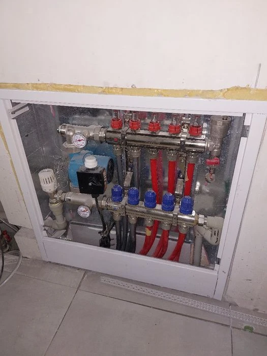 Продам новобудову на Комарова