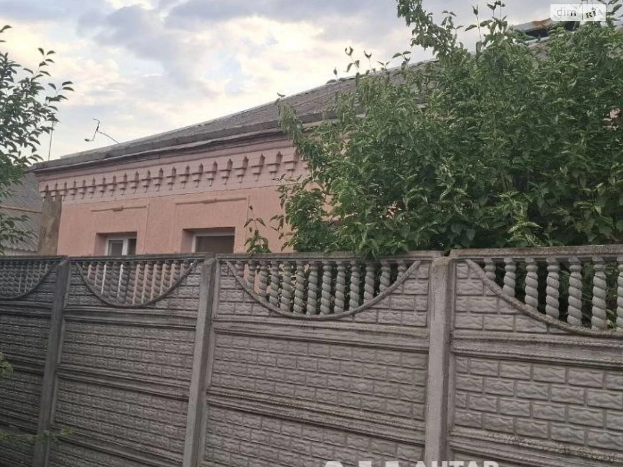Продаж Дім