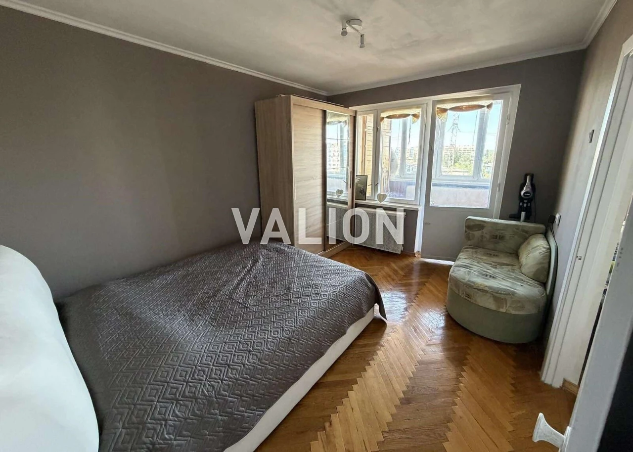 Продаж 3-к квартири вул. Миропільська 3