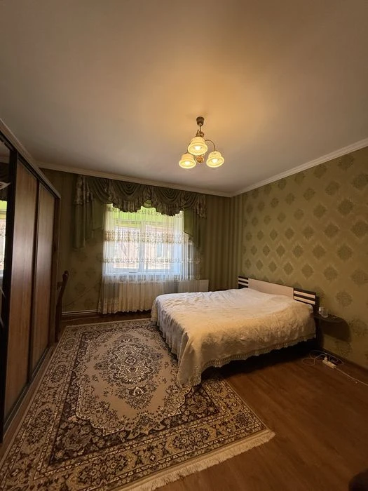Продаж 1-кімнатної квартири в районі парку Шевченка