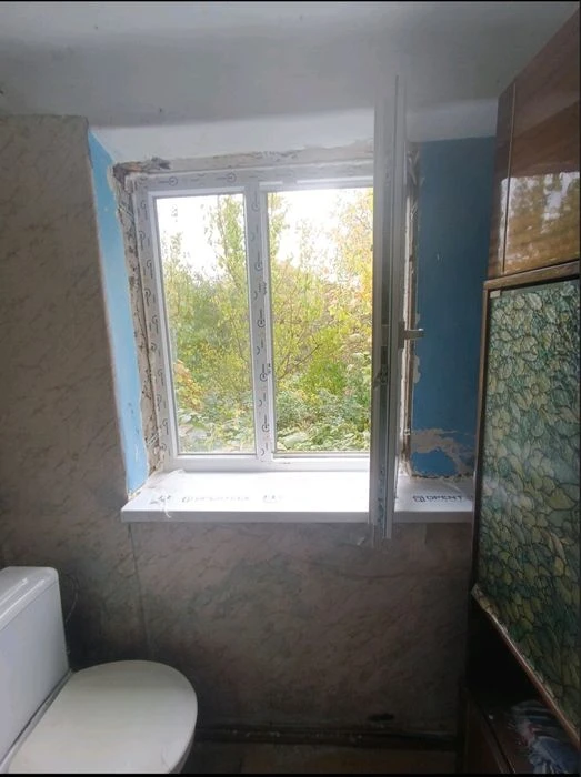 1- кімнатна в будинку,Фастівська