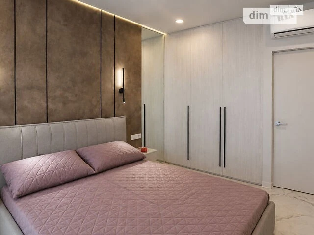 Продаж 1к квартири 47.3 кв. м на вул. Причальна 14 • ID 3468