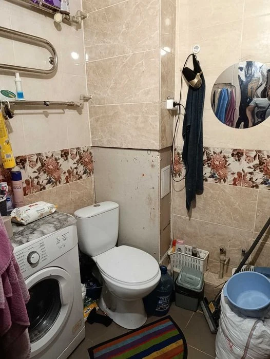 Продам 1 к.квартиру І Каркача 81,  2/9 поверх