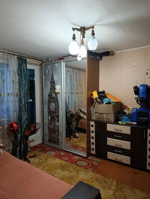 Продам 1 к.квартиру І Каркача 81,  2/9 поверх