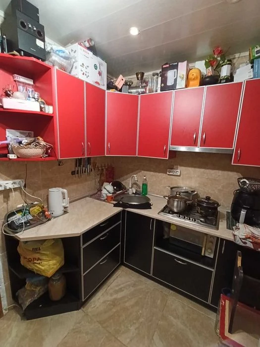Продам 1 к.квартиру І Каркача 81,  2/9 поверх