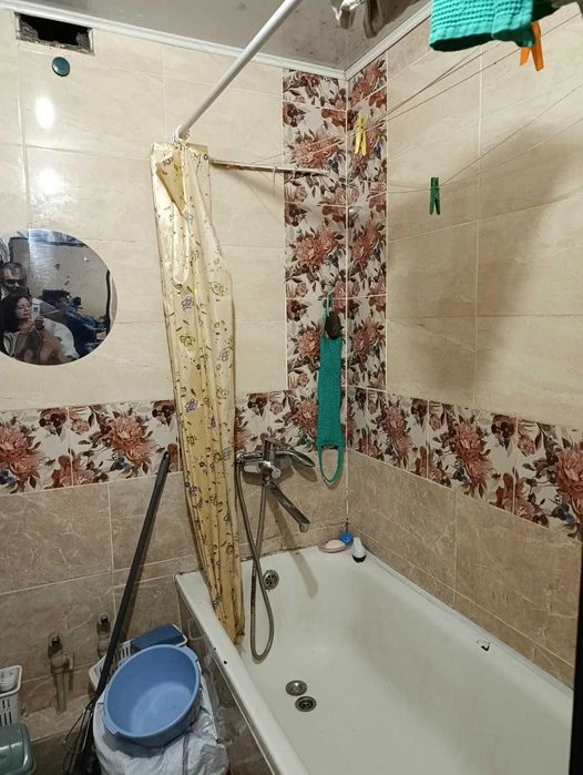 Продам 1 к.квартиру І Каркача 81,  2/9 поверх