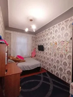 2-bedroom apartment with renovation near metro station!
