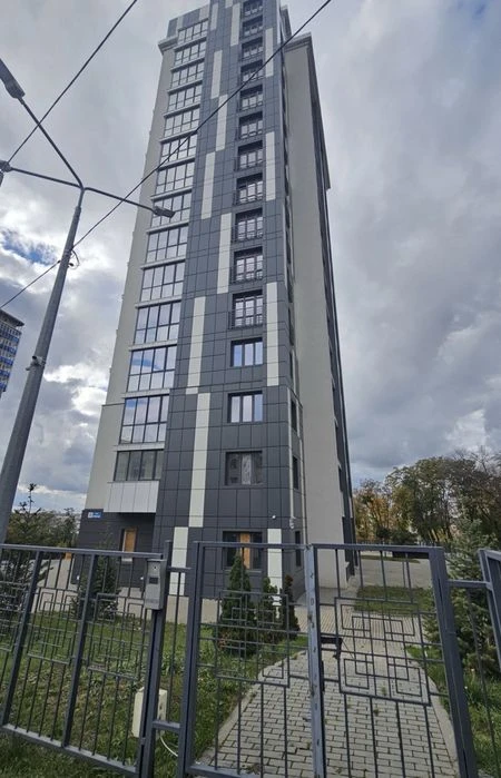 Продаж, 4-к кв в ЖК Театральний, Центр, єВідновлення