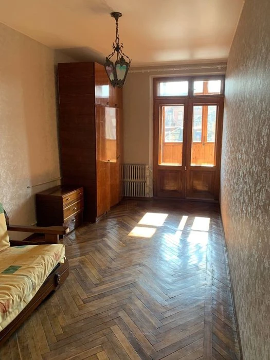 Продам 2-к кв, Нагірний район, м. Ярослава Мудрого, єВідновл