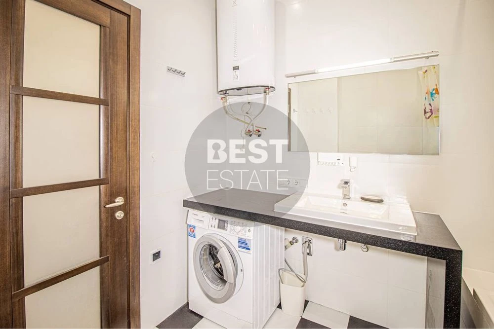 Продам 3 кімнатну квартиру, МКДУ, пр. Науки, 77