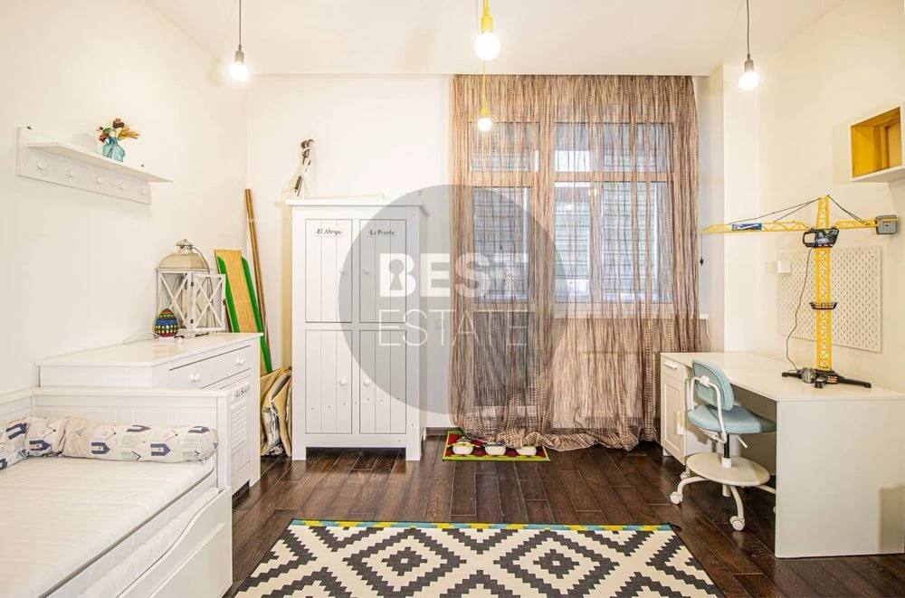 Продам 3 кімнатну квартиру, МКДУ, пр. Науки, 77
