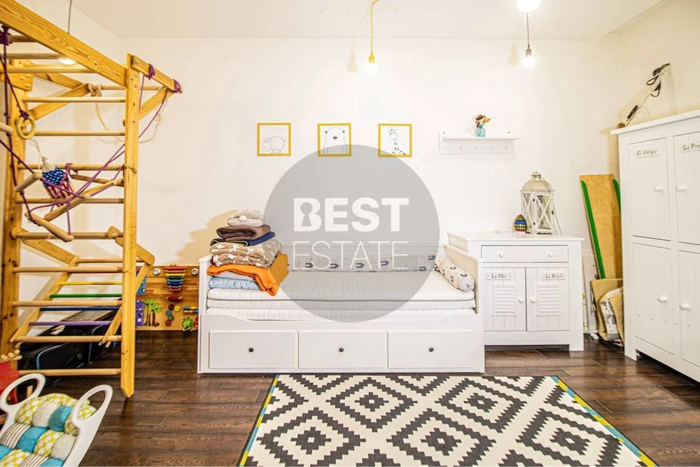 Продам 3 кімнатну квартиру, МКДУ, пр. Науки, 77