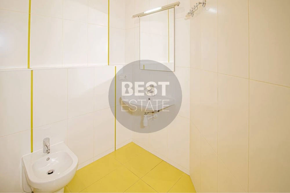 Продам 3 кімнатну квартиру, МКДУ, пр. Науки, 77
