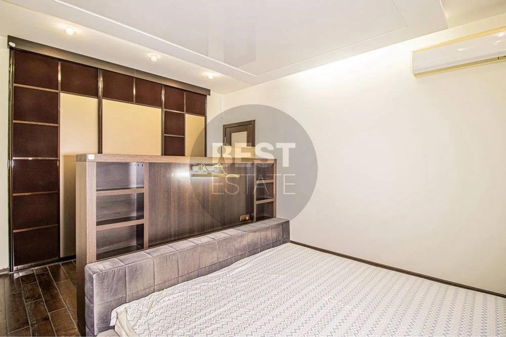 Продам 3 кімнатну квартиру, МКДУ, пр. Науки, 77
