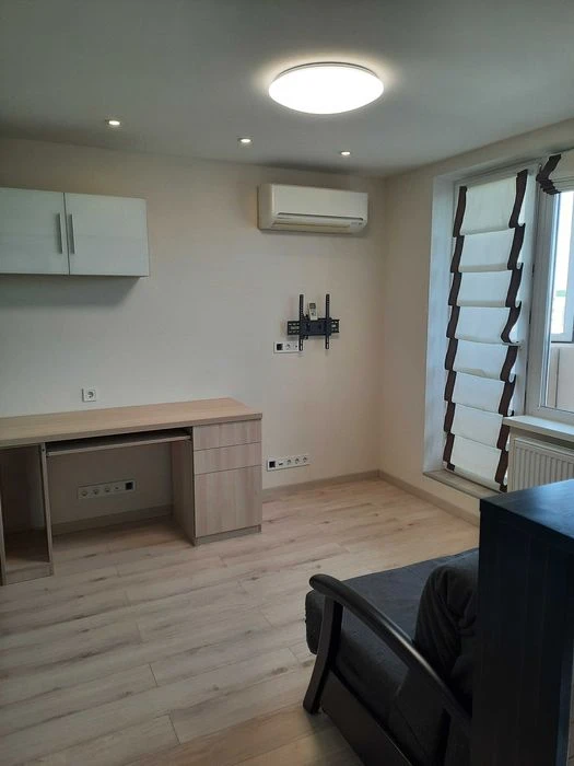 Продам 1к кв. Алексеевка, просп. Победы, 76