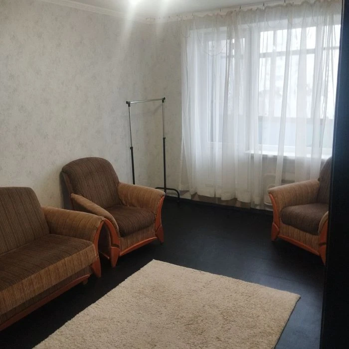 Продам 1-комнатную квартиру по Валентиновской 27