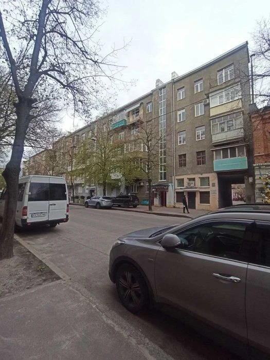 Продаж 3к квартира Центр, ст. м. Универсітет, вул. Мироносіц