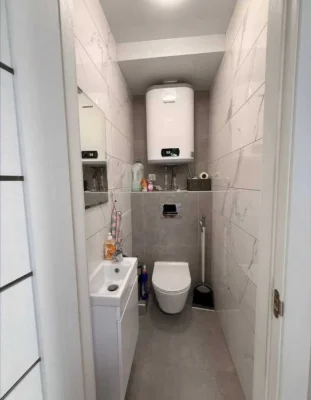 Selling a 3-room apartment in Kholodnaya Gora (405263)