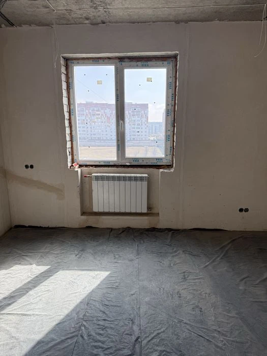 Продам 2х и 1 ком. квартиру ул. Домостроительная 9