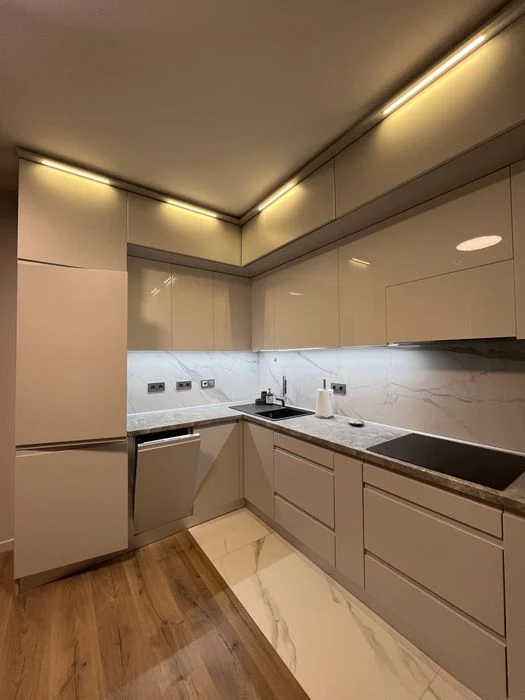 Продам 2 к. квартиру (евротрёшку) 4 этаж ЖК СОКОЛЬНИКИ Топ р
