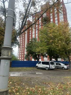 Продам 3 комнатную метро Салтовское pp1