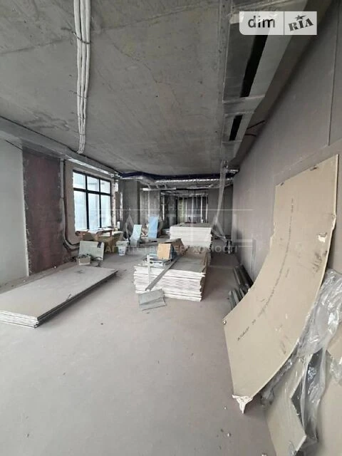 Sale of 4-room apartment 212 sq. m. on Andriy Verkhoglyada St. 11 •