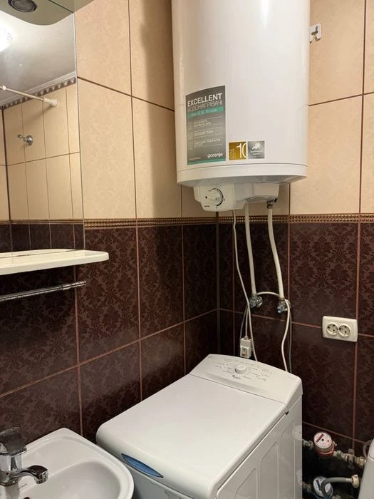 1 к из кв с евро ремонтом вблизи Одесской -21999$