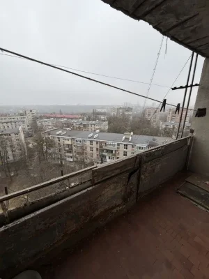 Продам 2 кімнатну квартиру, 70м2, пров. 23 серпня, 10
