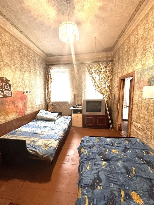 Продам 2 кв.  с автономным отопление , бул . Гончаровский 5