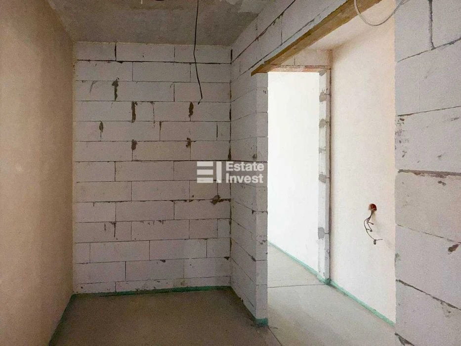 Продам 2 кімн. квартиру на вул. Дерев’янка, 18.