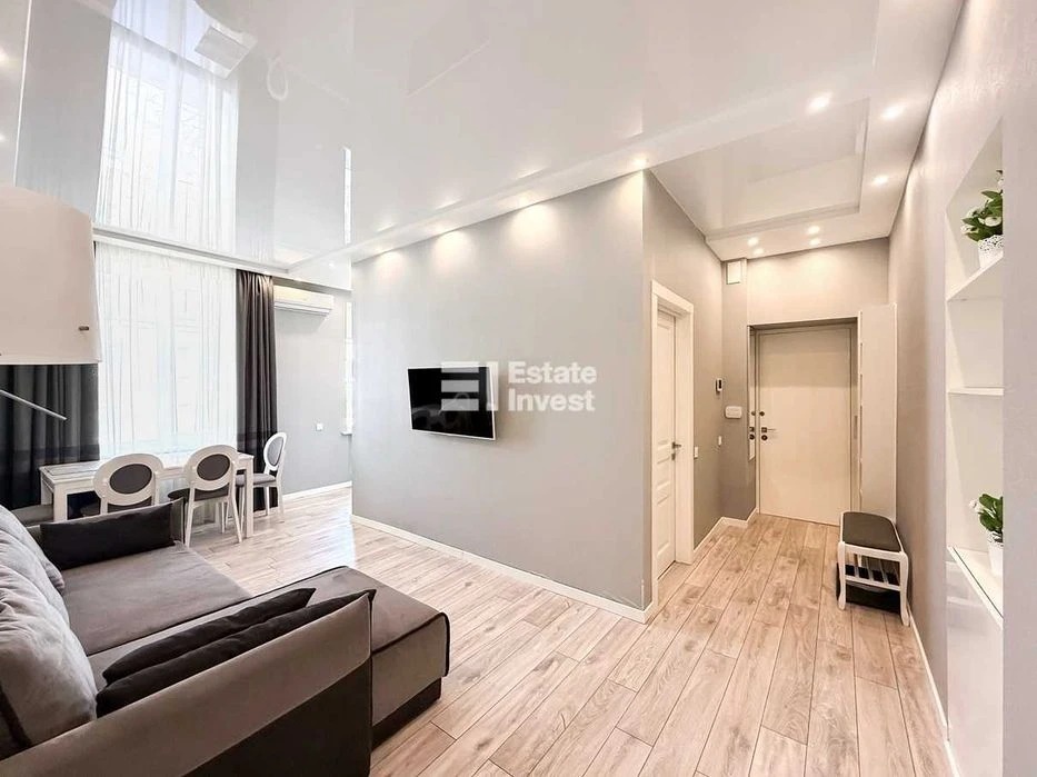 Продам 3 кімн. квартиру по вул. Мироносицька, 54