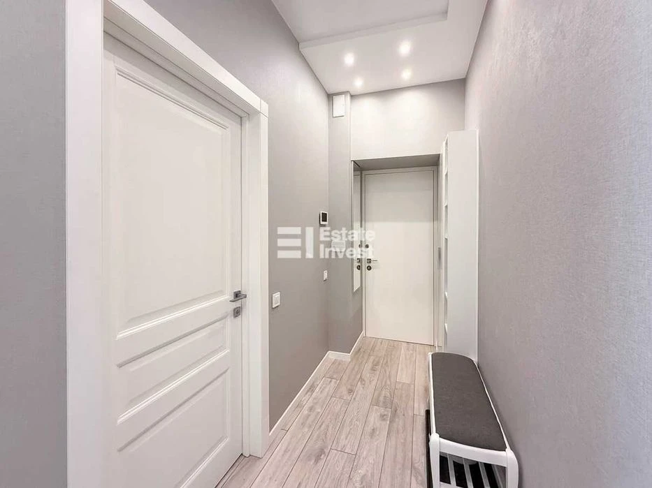Продам 3 кімн. квартиру по вул. Мироносицька, 54