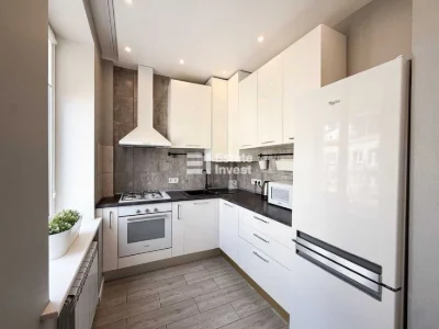 Продам 3 кімн. квартиру по вул. Мироносицька, 54