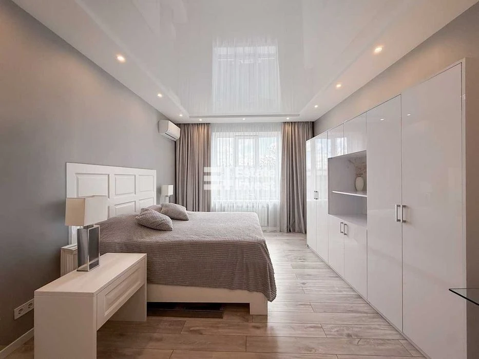 Продам 3 кімн. квартиру по вул. Мироносицька, 54