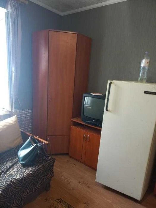 Продам гостику Баварія (свій санвузол)