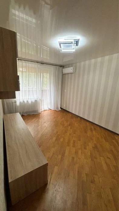 Продам 2  кв на Шишковке с ремонтом без посредников