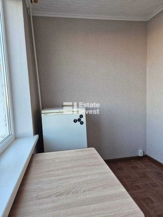 Продам 1 кімн. квартиру на пр. Тракторобудівників, 110А