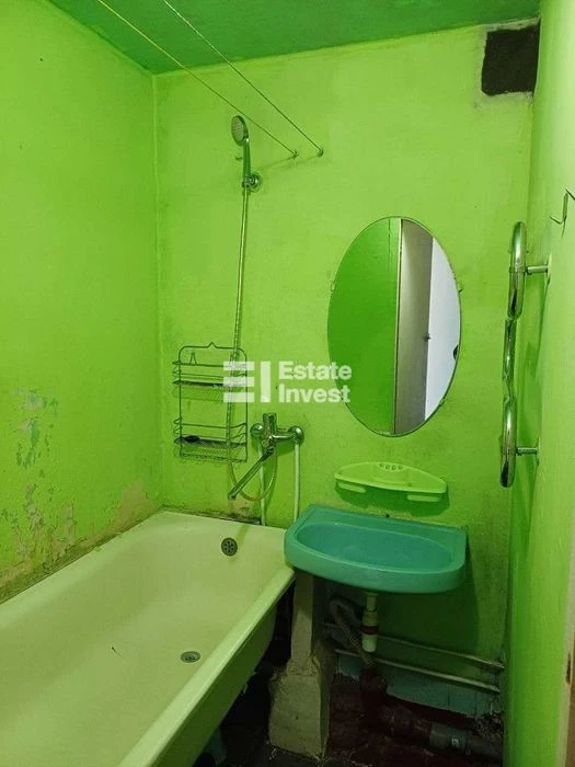 Продам 1 кімн. квартиру на вул. Ахсарова, 17.