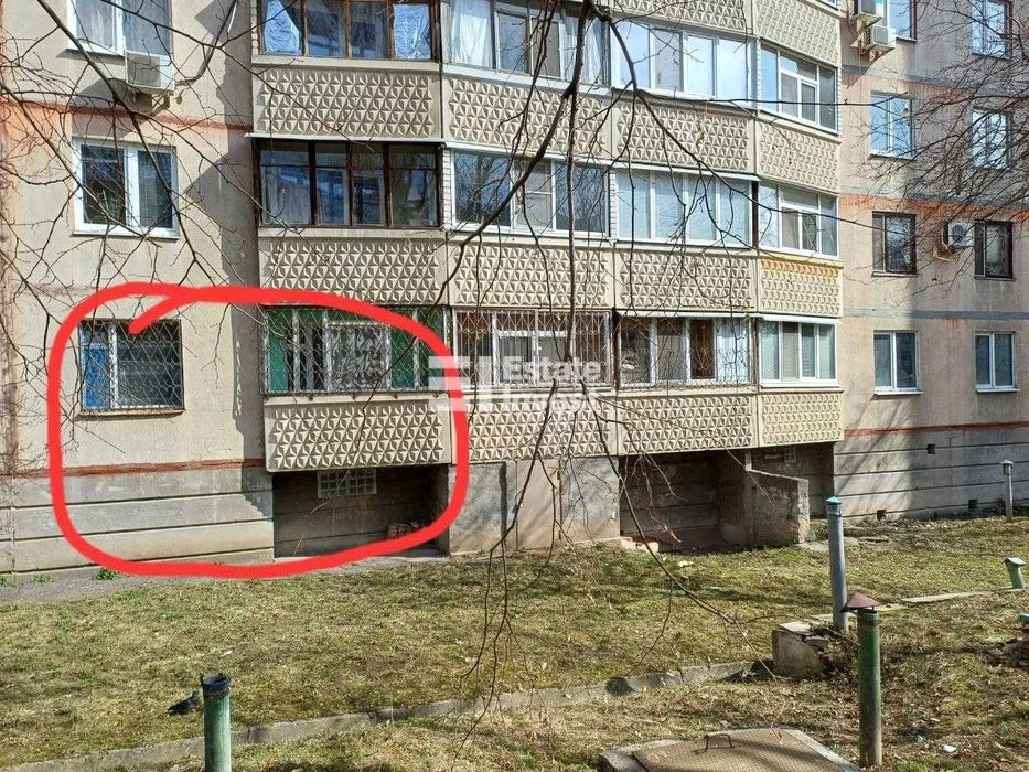 Продам 1 кімн. квартиру на вул. Ахсарова, 17.