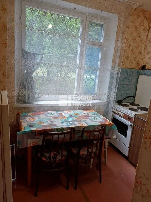Продам 1 кімн. квартиру на вул. Ахсарова, 17.