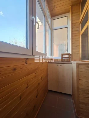 Продам 3 кімн. квартиру в центрі по вул. Майка Йогансена, 14