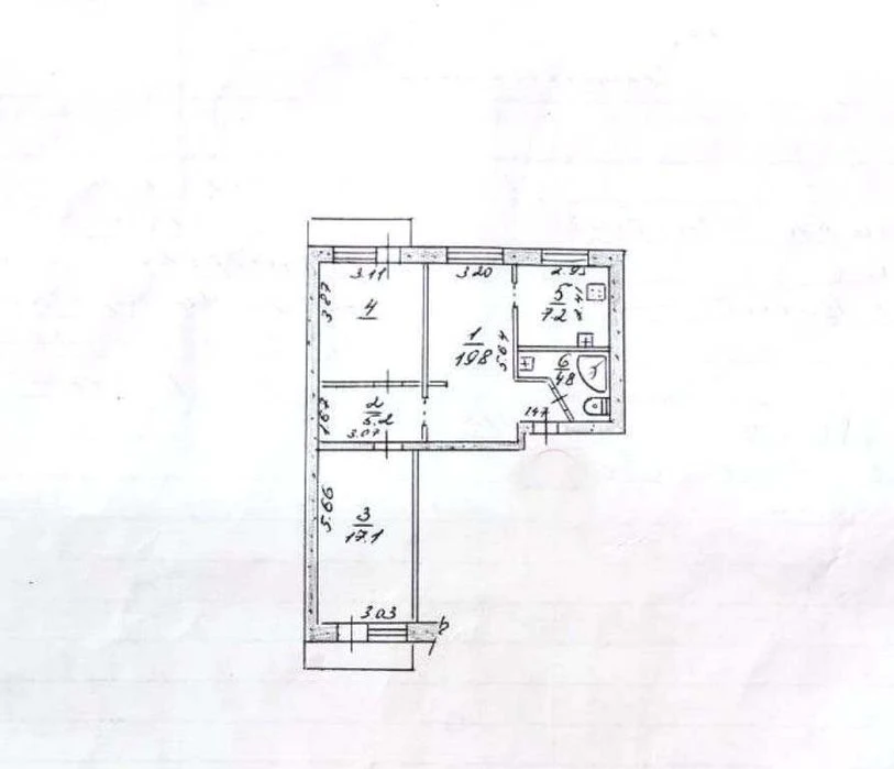 Urgent! 3-room apartment for sale on Ukrainska Street