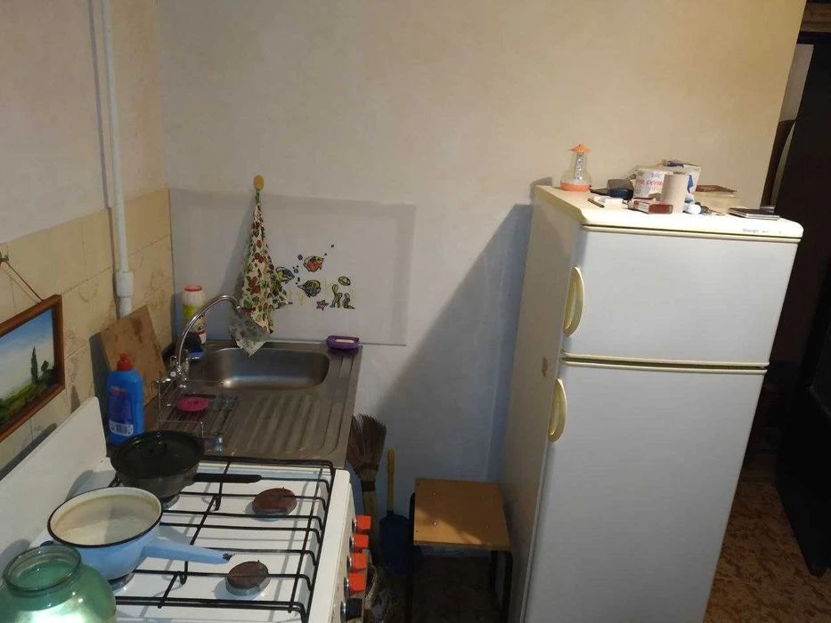 Ga Продам затишну 1-к. квартиру на Основі (р-н Озера), вул.