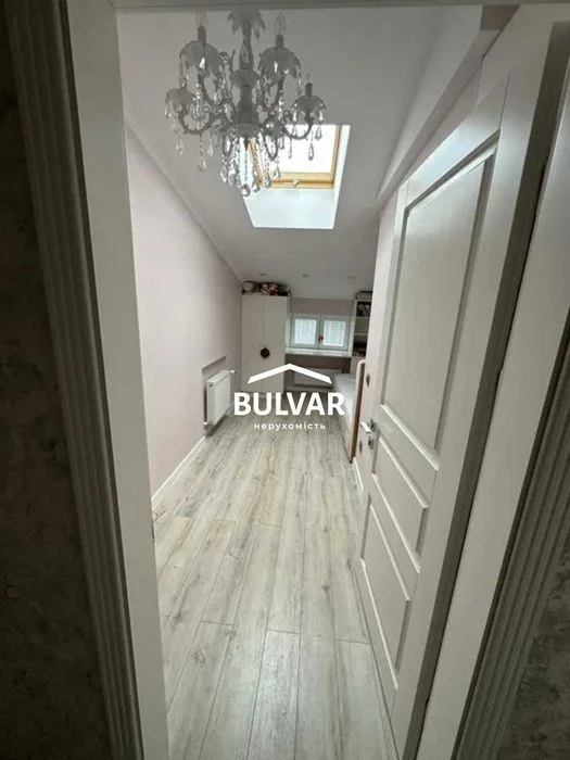 Продам пентхаус ЖК Дмитриевская, 19, м. Центральный рынок, Ю