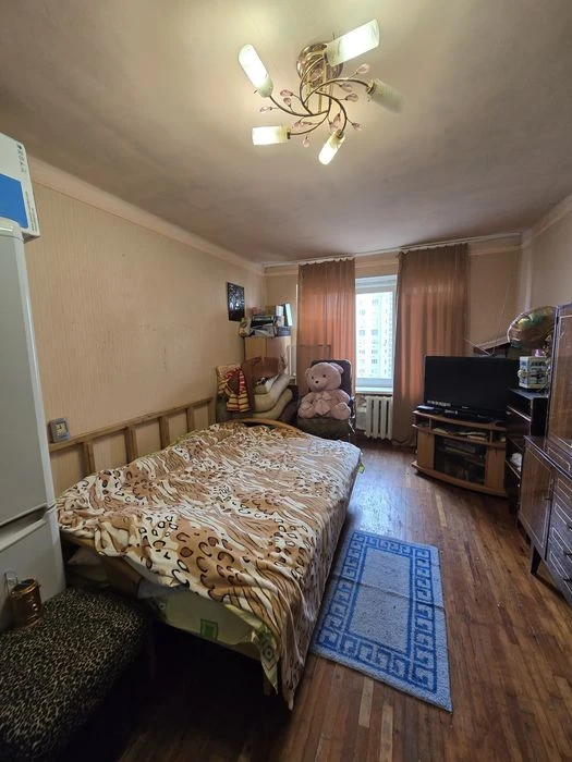 Продаж 3х кімнатної р-н Наукова