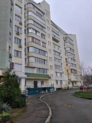 Продам 4 комн. квартиру 100 метров на Салтовке РА