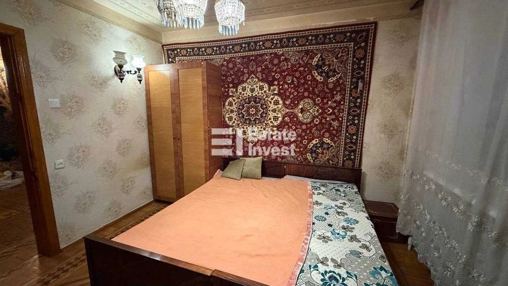 Продам 4 кімн. квартиру на вул. Яни Червоної, 7