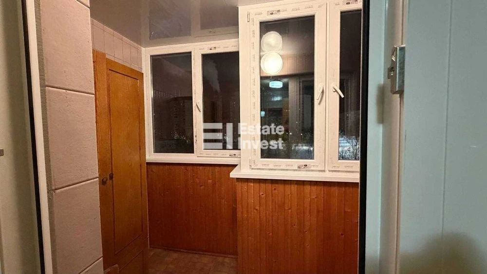 Продам 4 кімн. квартиру на вул. Яни Червоної, 7
