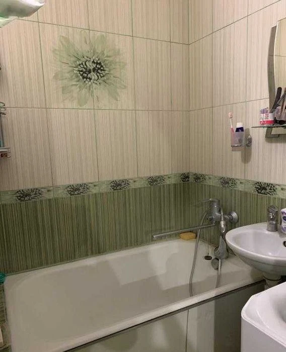 Продам 2 кімнатну кв. біля метро. Салтівка