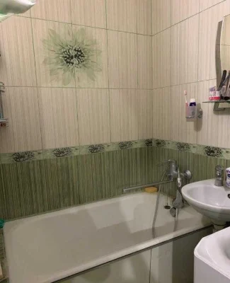 Продам 2 кімнатну кв. біля метро. Салтівка